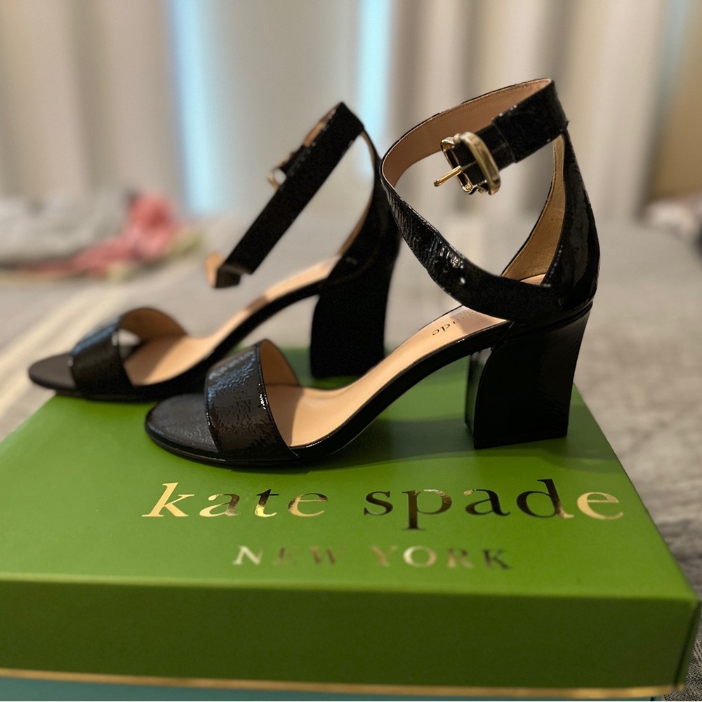 NWOT Kate Spade strapy heels - Picture 2 of 7